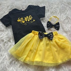 1st Birthday Girl Bee Outfit tulle skirt